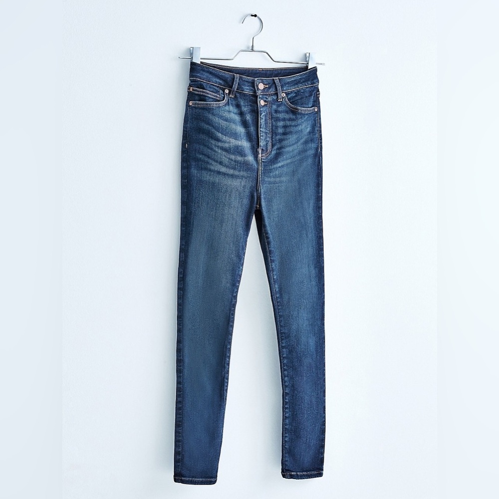 BNWOT Own. Very high waisted skinny jeans dark blue cotton denim jeans size 26